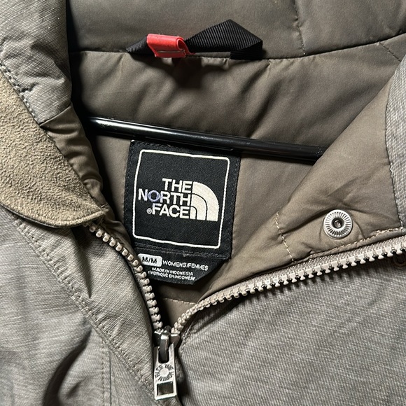 Women’s North Face Olive green parka - Medium - Picture 5 of 5